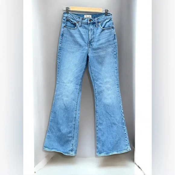 Madewell The Perfect Vintage Flare Jeans - Picture 2 of 16